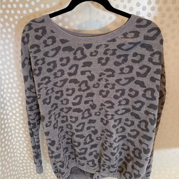 Barefoot Dreams Charcoal Leopard Pullover - Picture 3 of 7